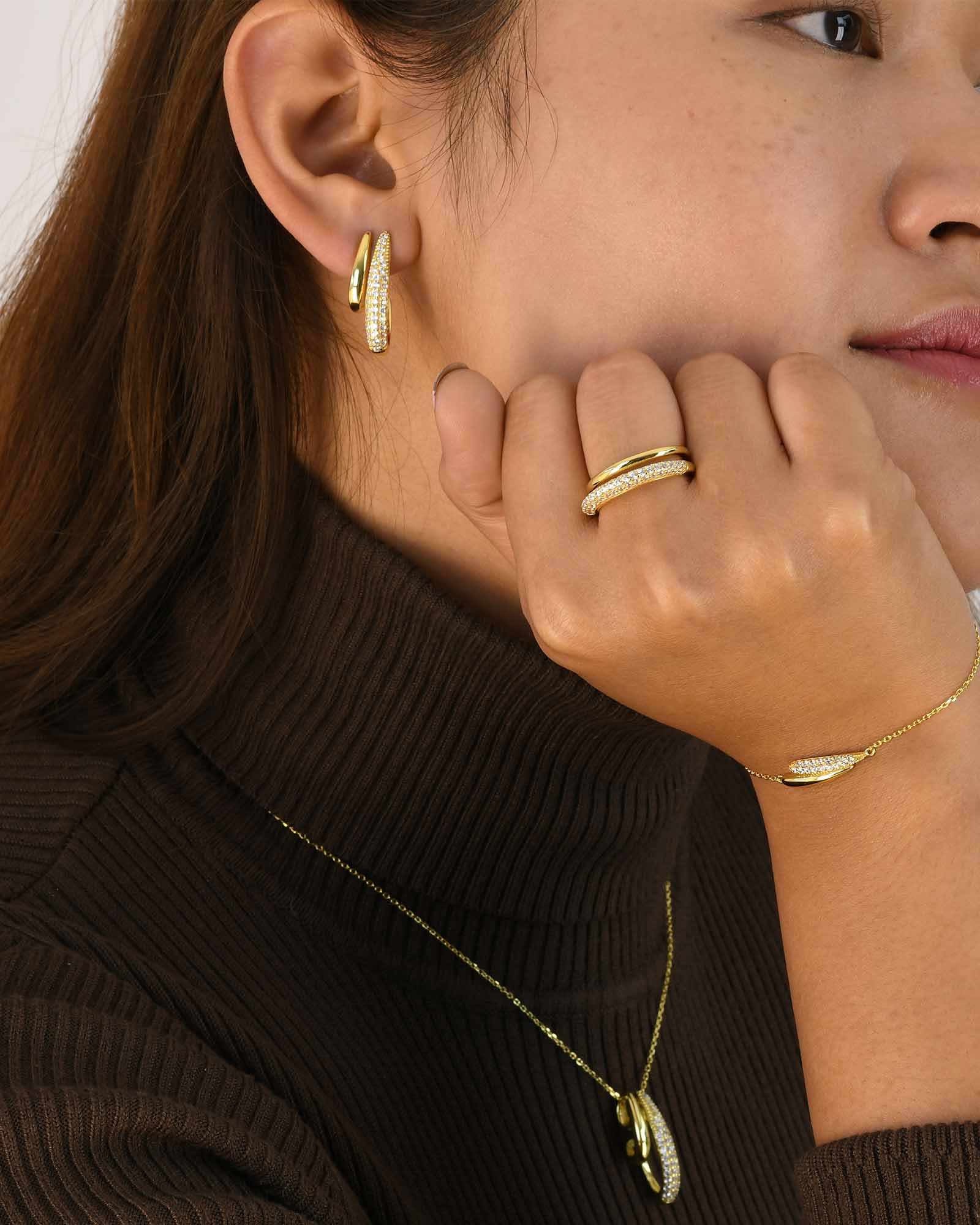 Elongated Drops Earring - 8240400