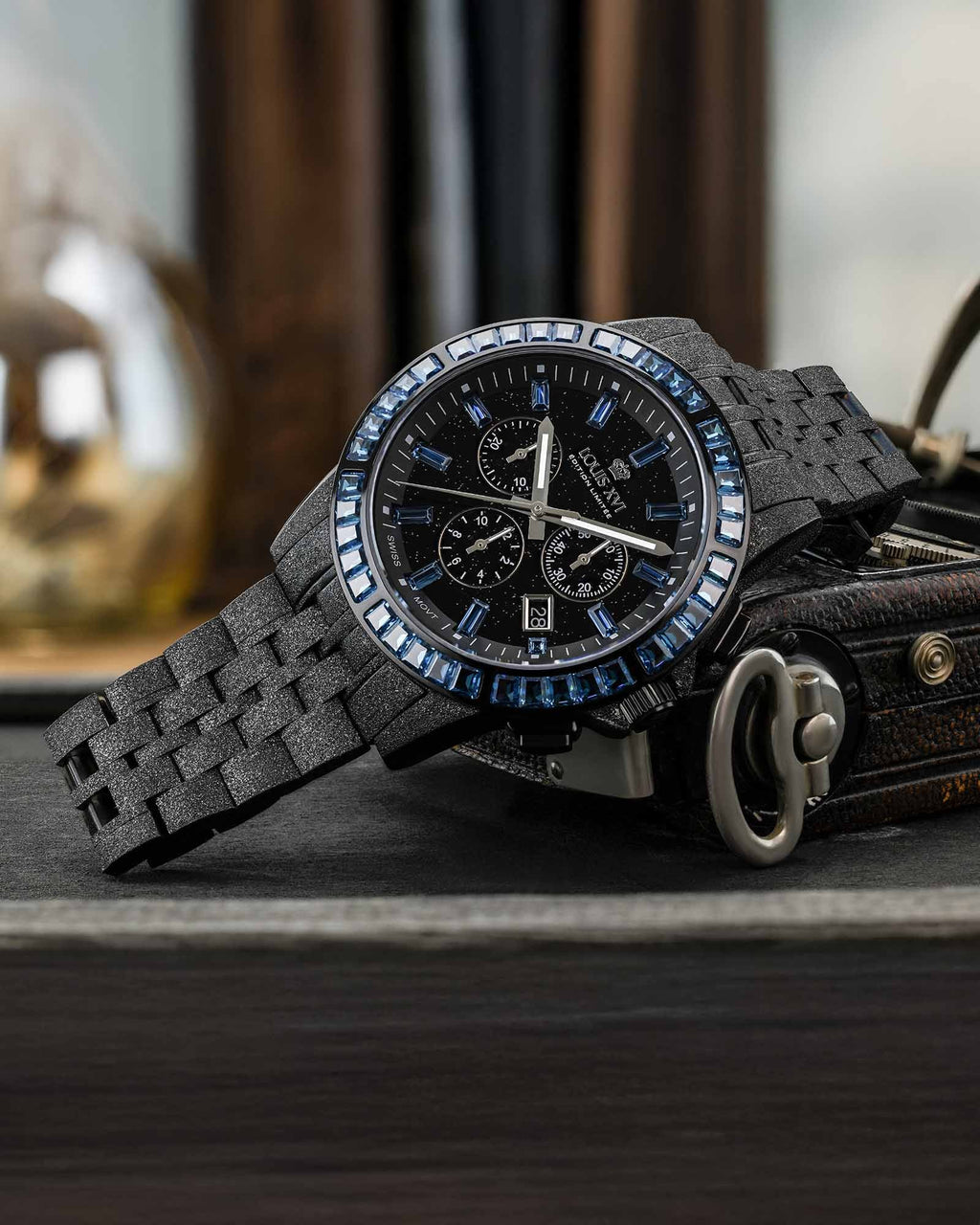 Majesté Frosted Iced Out 1181 Midnight Blue - 43mm