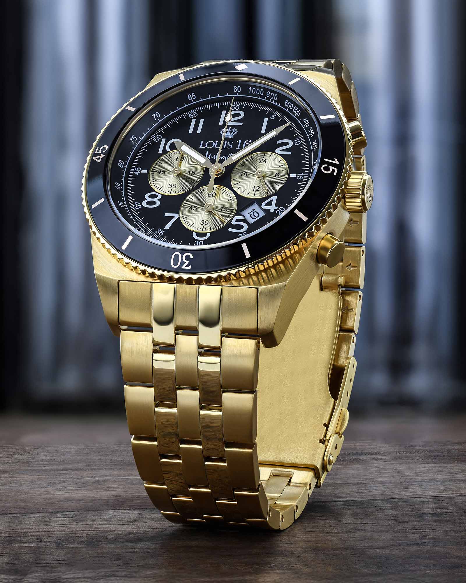 Destrier 3200 Chronograph Gold